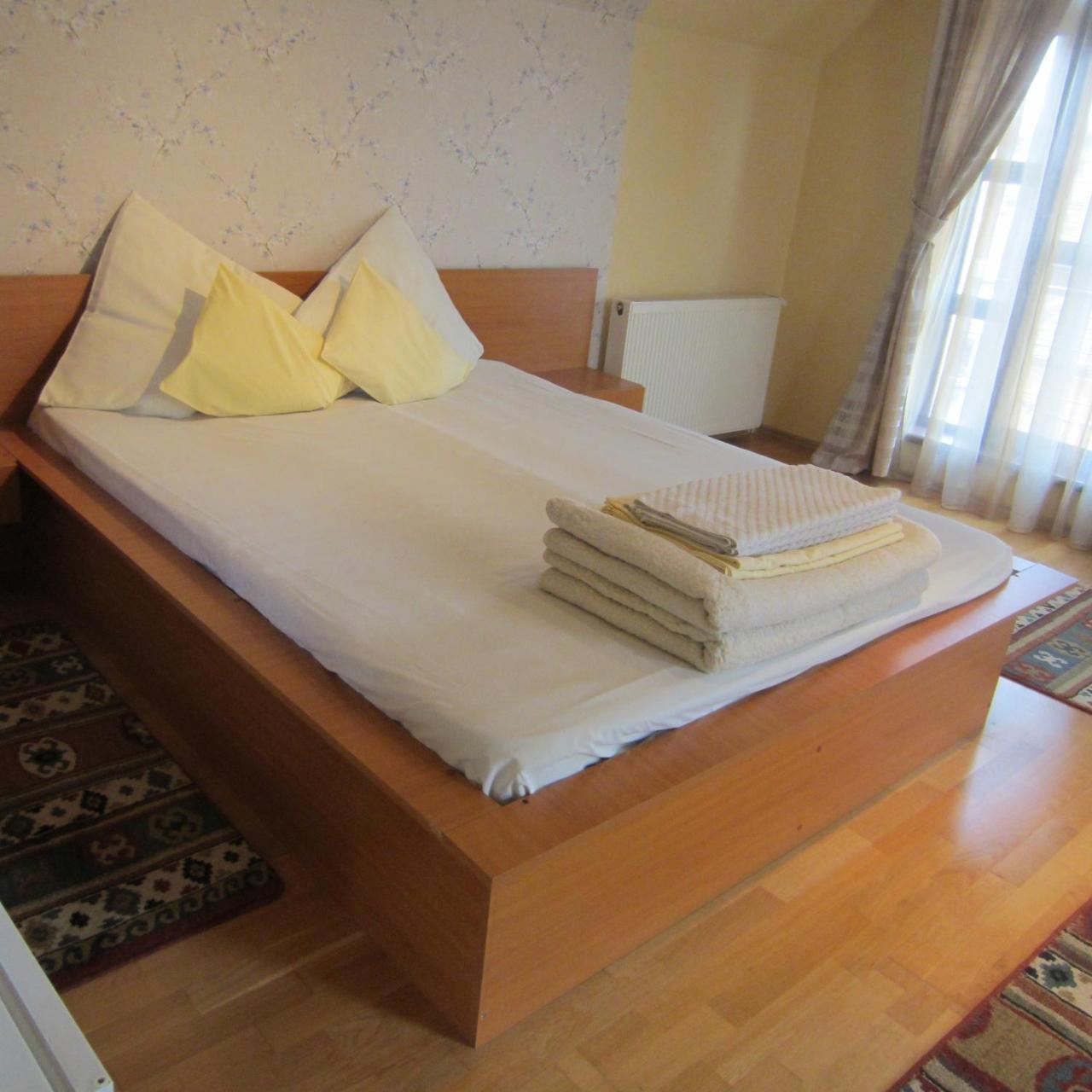 Pensiunea Baroc Sibiu Exteriör bild